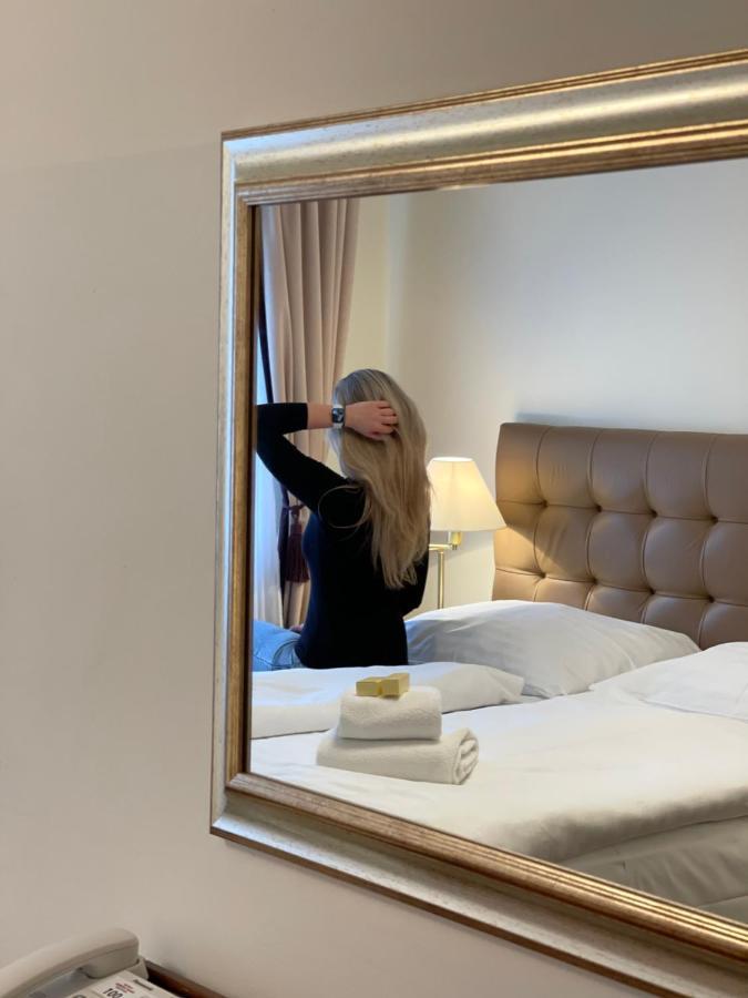 Windsor Spa Hotel 卡罗维发利 外观 照片