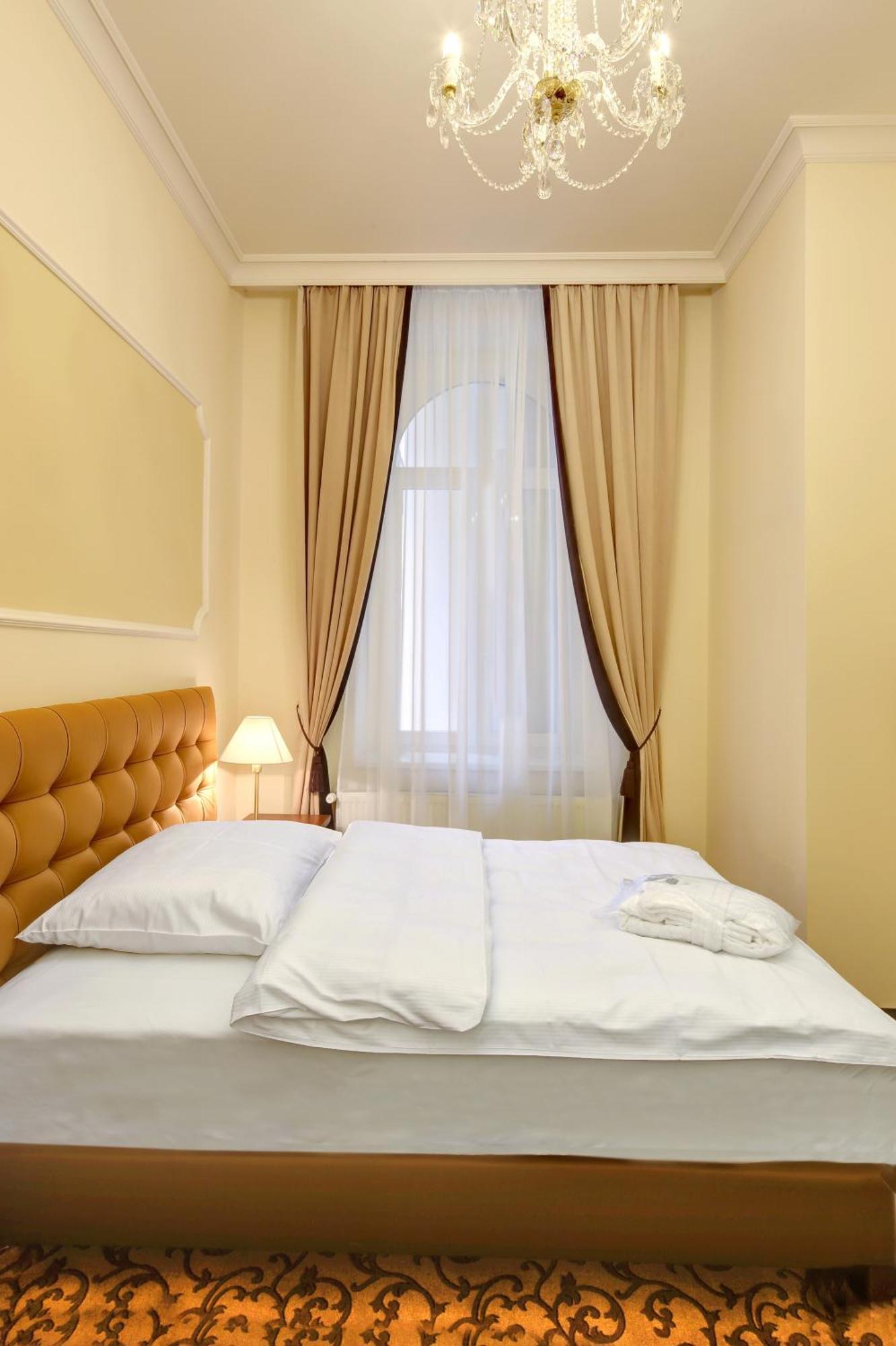 Windsor Spa Hotel 卡罗维发利 客房 照片